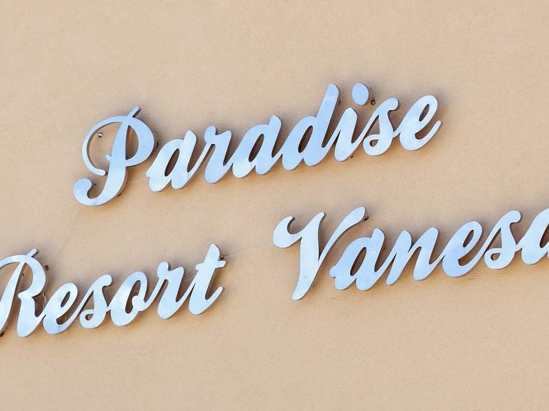 Paradise Resort Vanesa 维尔 外观 照片
