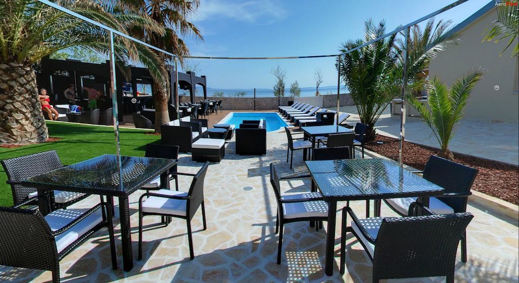 Paradise Resort Vanesa 维尔 外观 照片